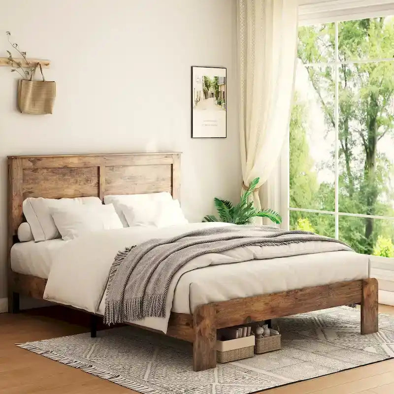 Lit plateforme en bois marron foncé de taille double pour chambre à coucher