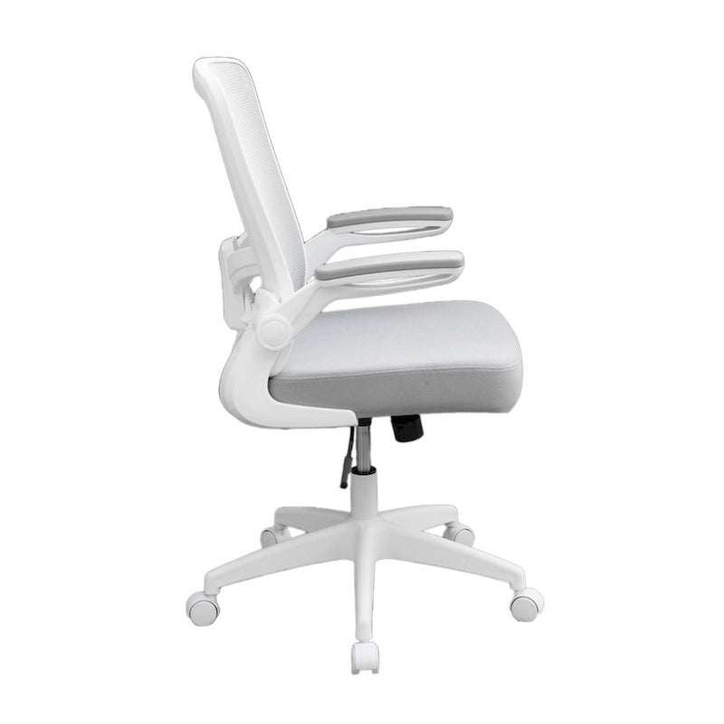 Chaise de bureau ergonomique avec accoudoirs relevables et dossier en maille